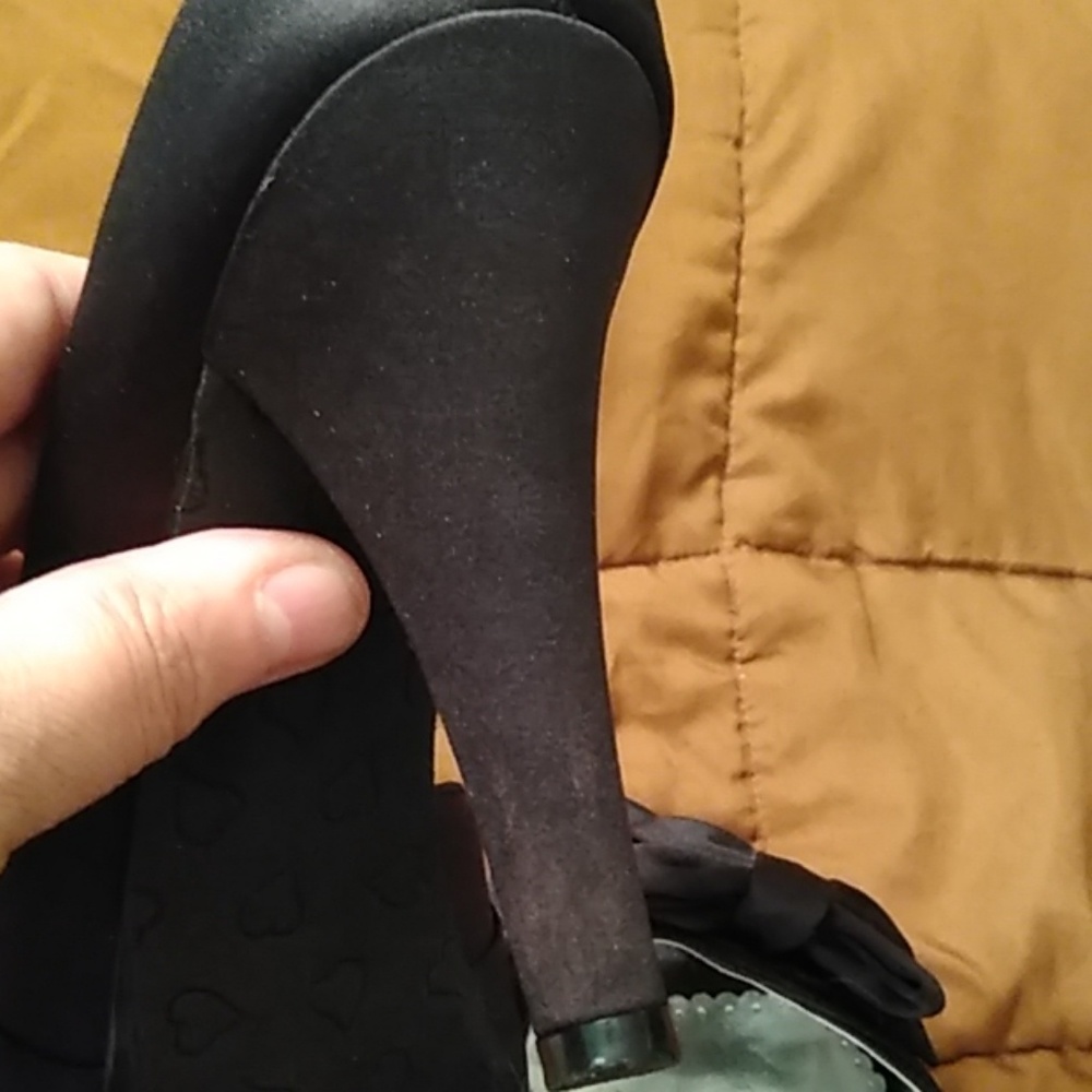 Michaelangelo black satin peep toe - Picture 3 of 6